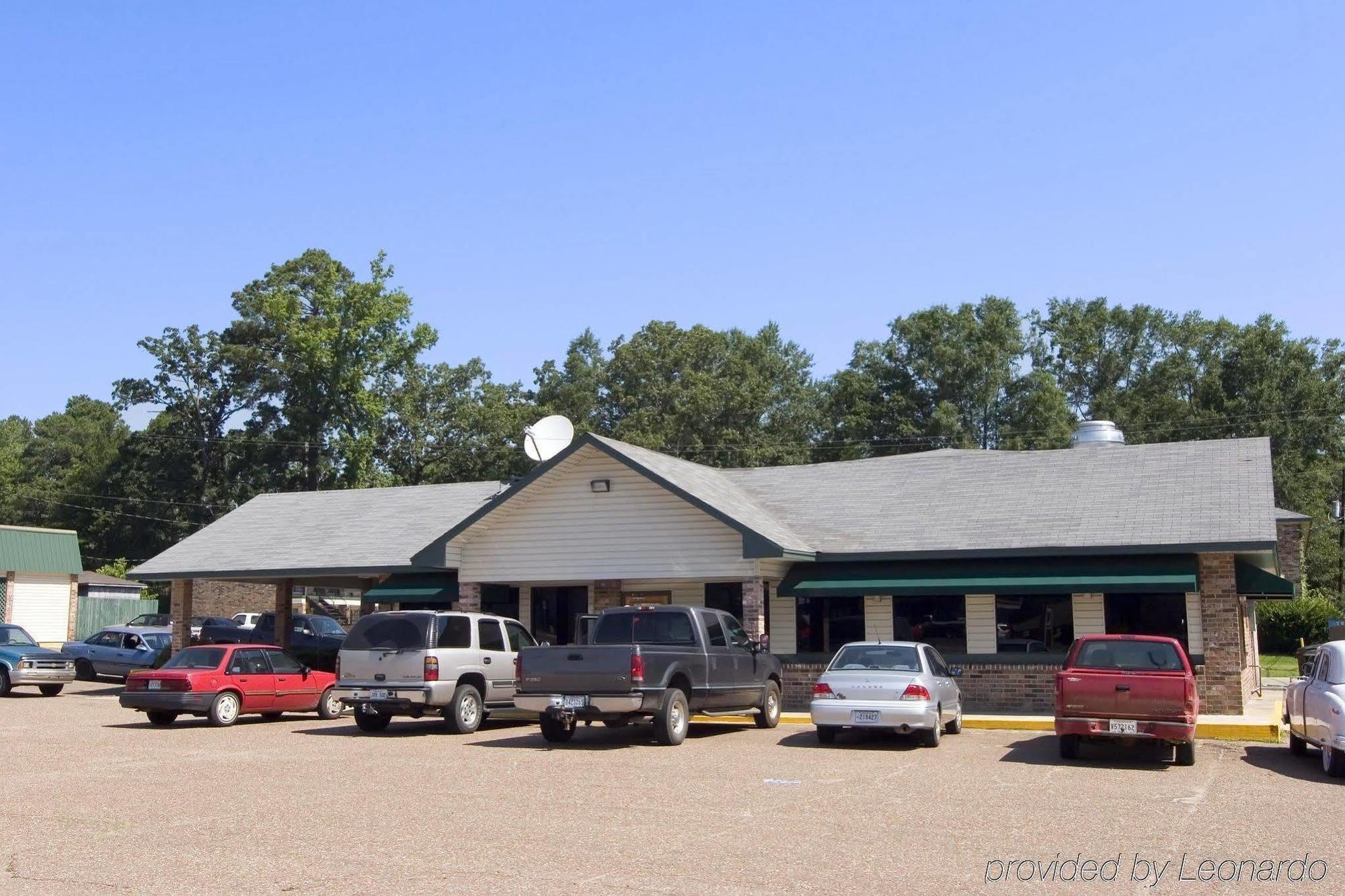 The Winnfield Lodge Exterior photo